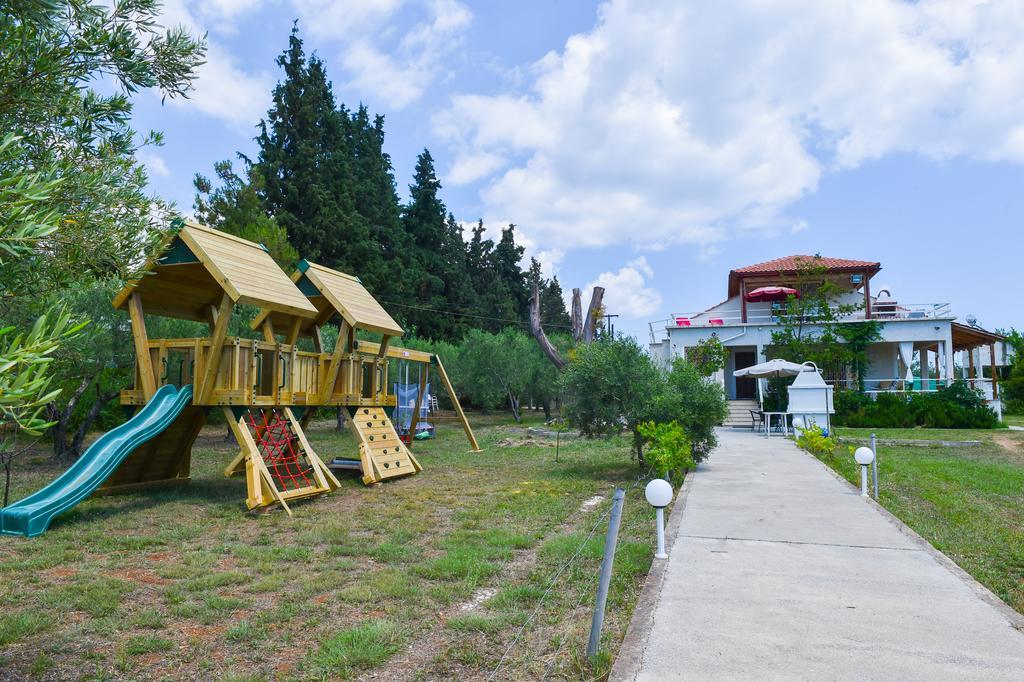 Agios Mamas Resort Nea Poteidaia Exterior photo